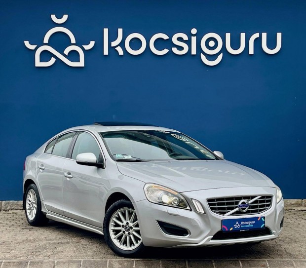 Volvo S60 2.0 D [D4] Momentum Geartronic / Mo-i...